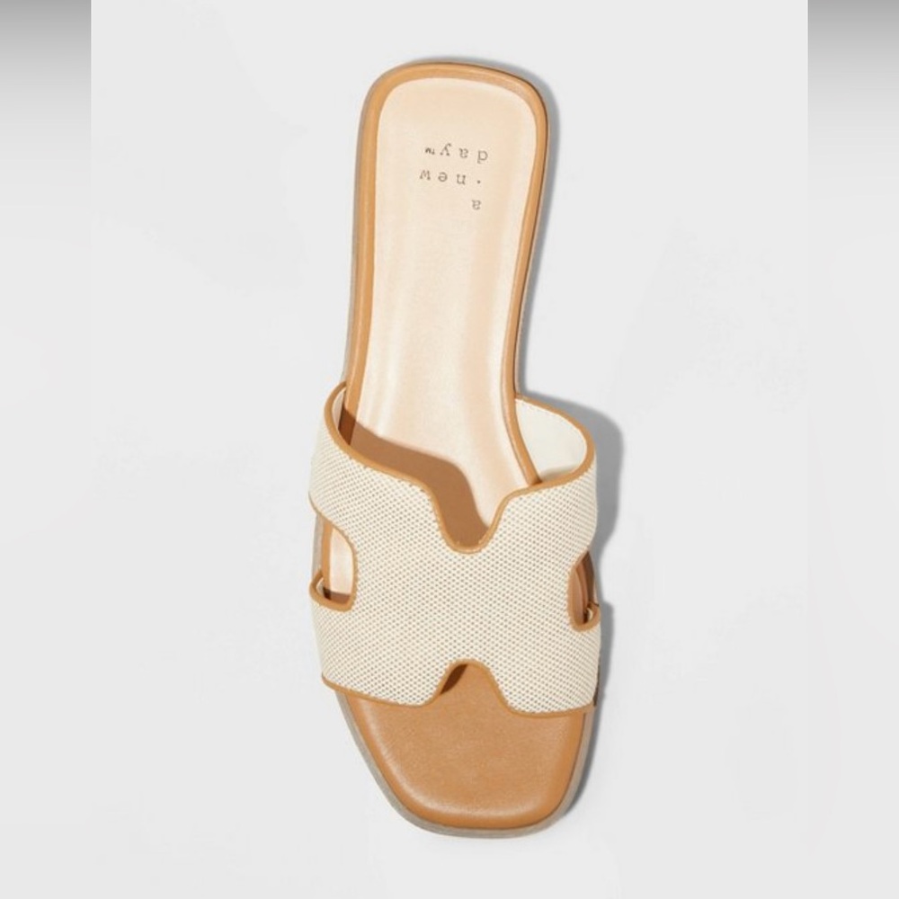 a new day Cream and Tan Open-Toe Slide Sandal NWT